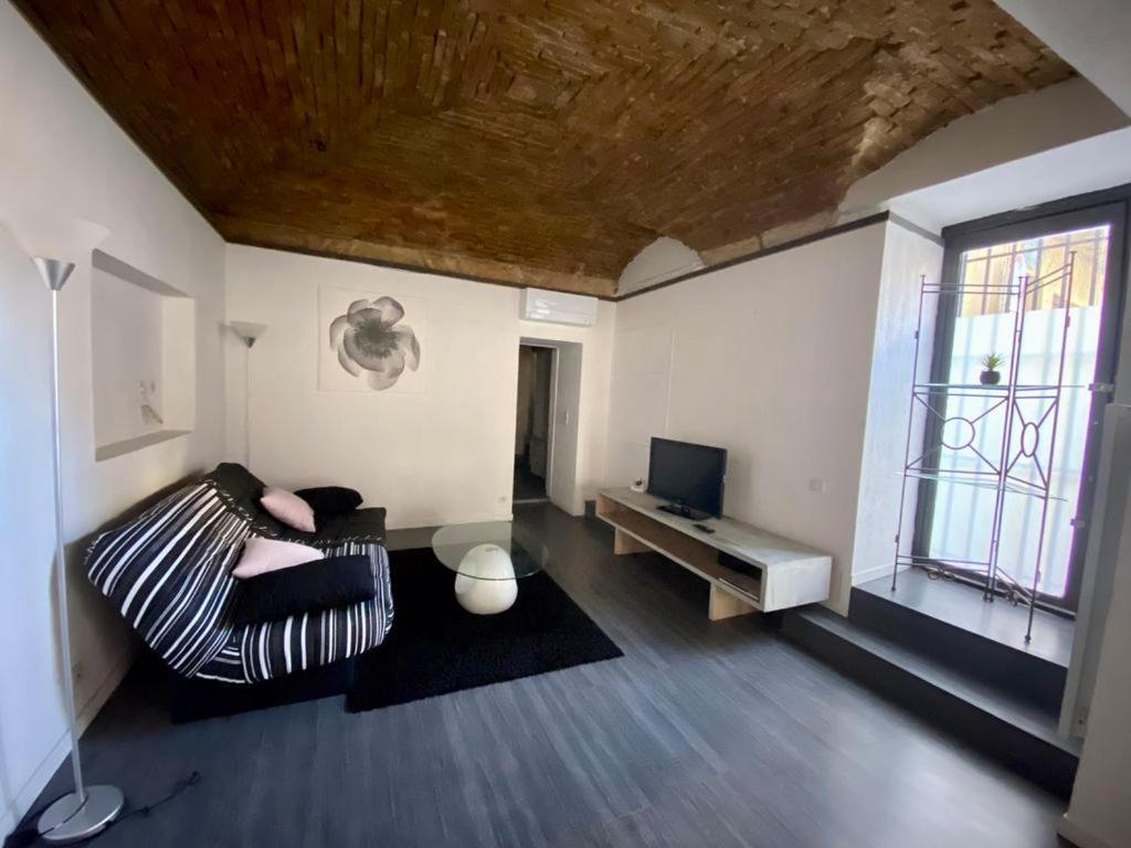 Jolie Appartement T2 Ним Экстерьер фото