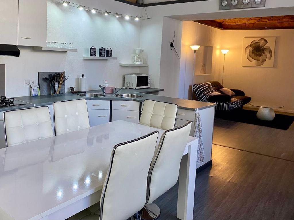 Jolie Appartement T2 Ним Экстерьер фото